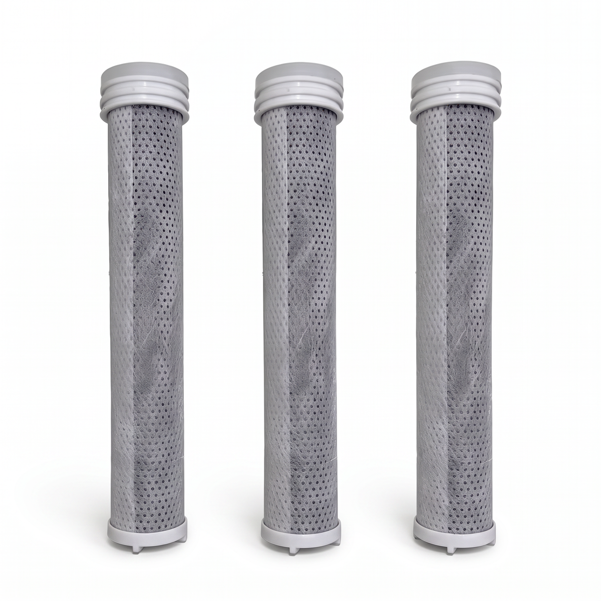 3 filtres de rechange en fibre de charbon actif pour pommeau de douche filtrant anneau, sur fond blanc